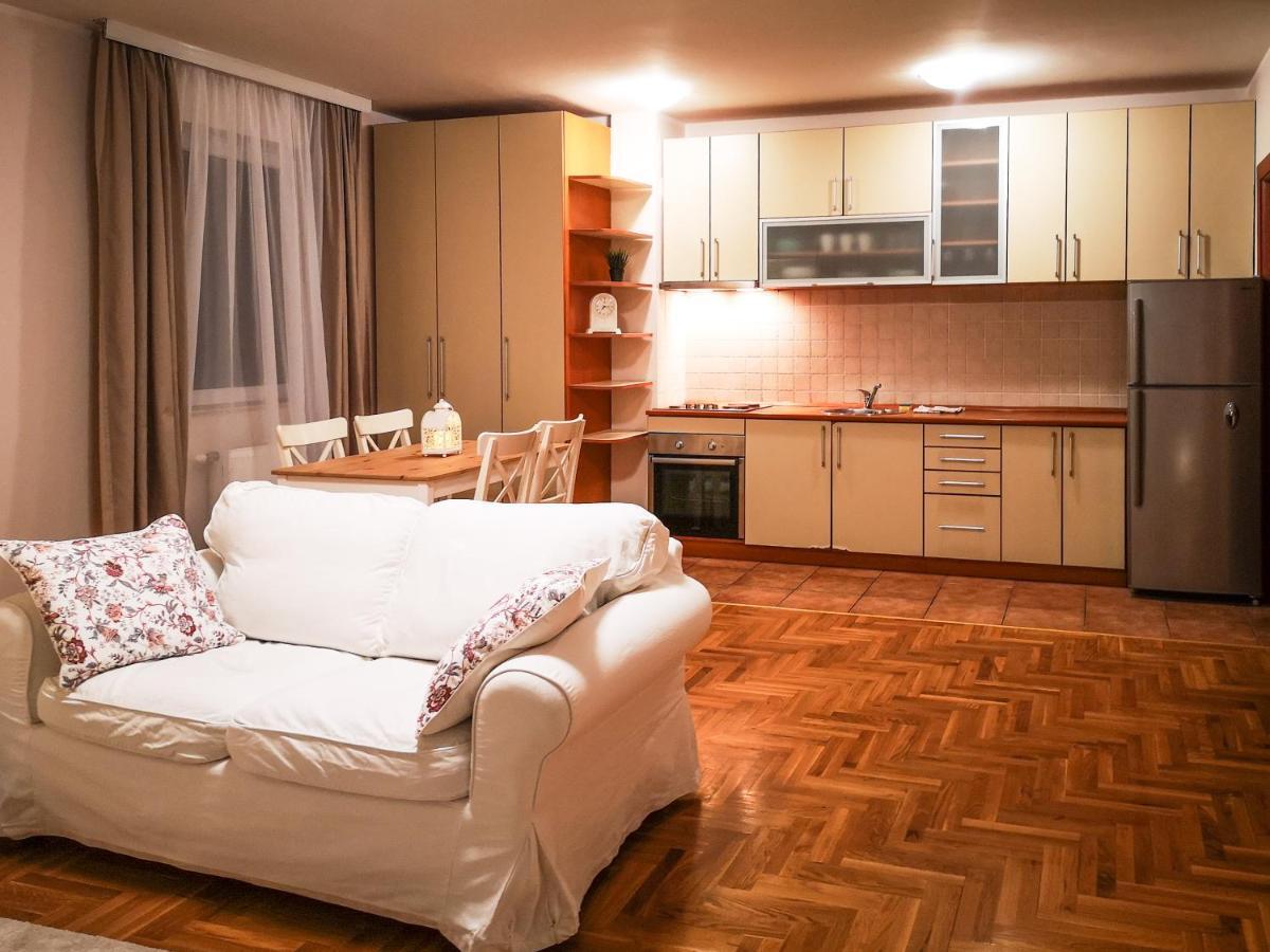 Filinhome Supljikca Suite Novi Sad Eksteriør bilde